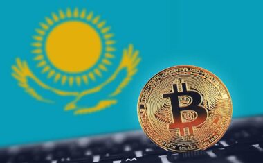 Казахстан ужесточает контроль за поставщиками криптоуслуг.