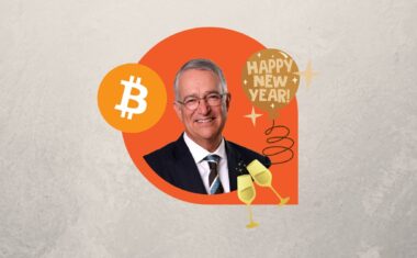 "С новым годом и покупайте биткоин"